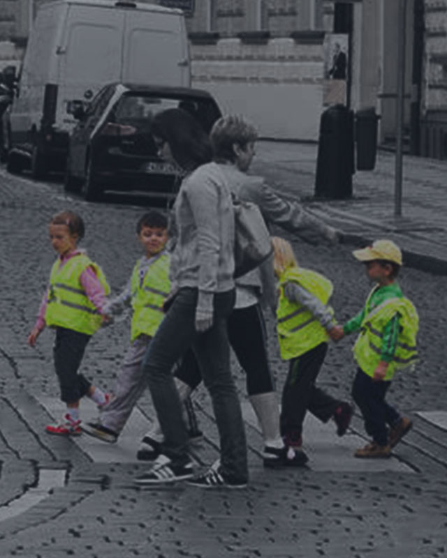 Reflective-Safety-Vest-05